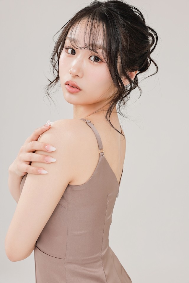 月城 紫乃プロフィール写真2